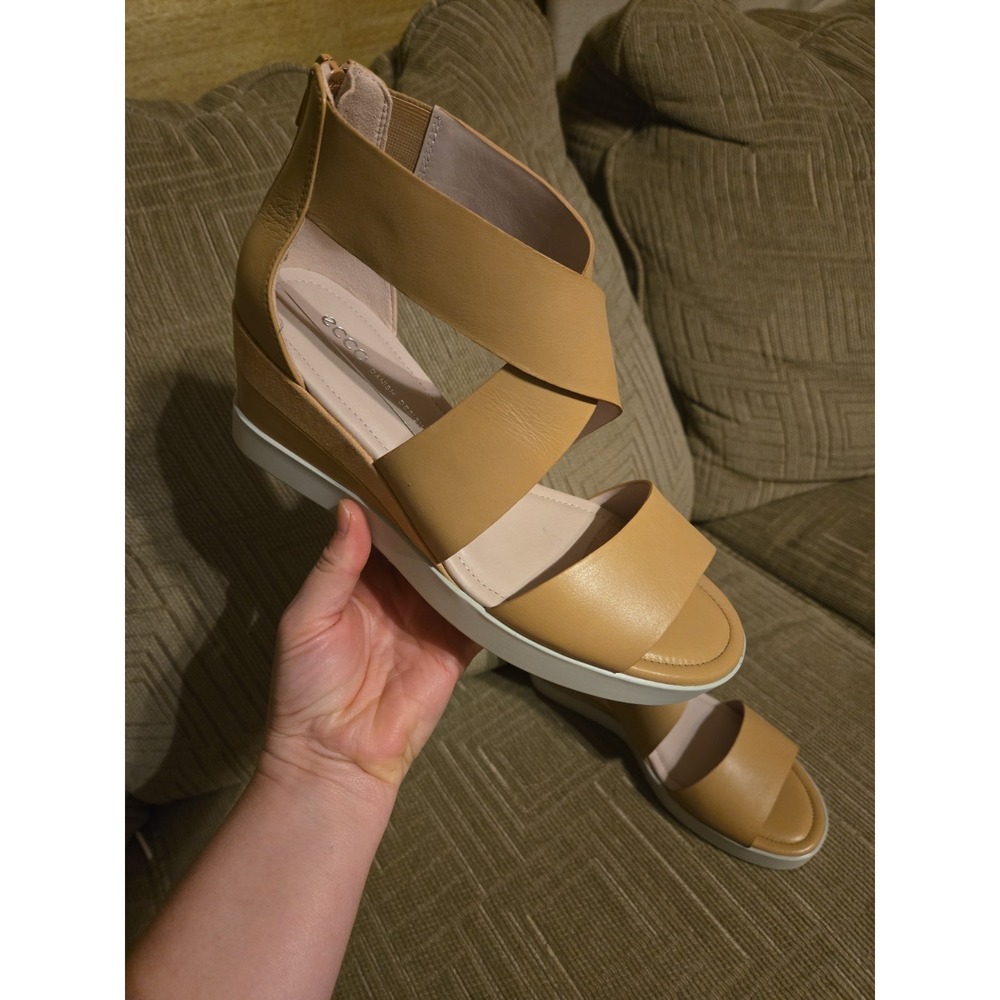 ECCO Elevate Women's Sandals Brown Leather EU 38 US 7 Casual Wedge Comfort Shoes
